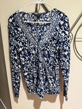 Lucky Brand Navy & White V-Neck Printed Long Sleeve Blouse, Size L